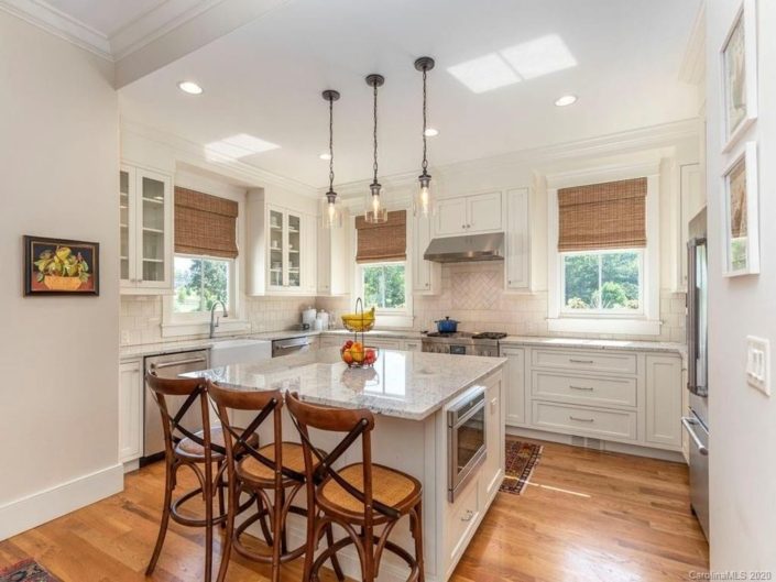 farmhouse kitchen_homes in asheville