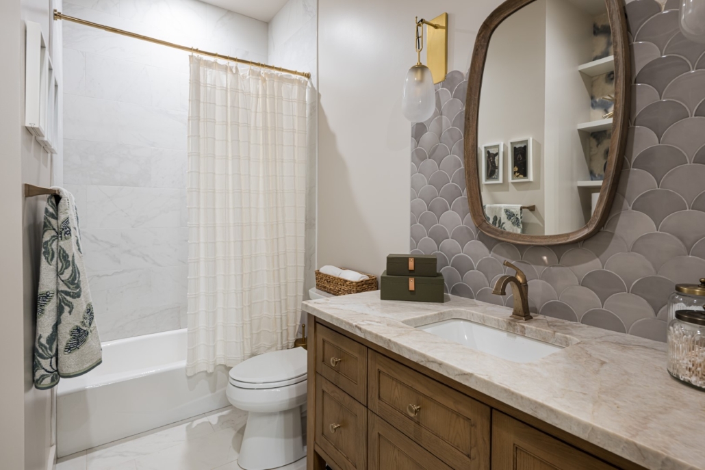 custom guest bath home builders